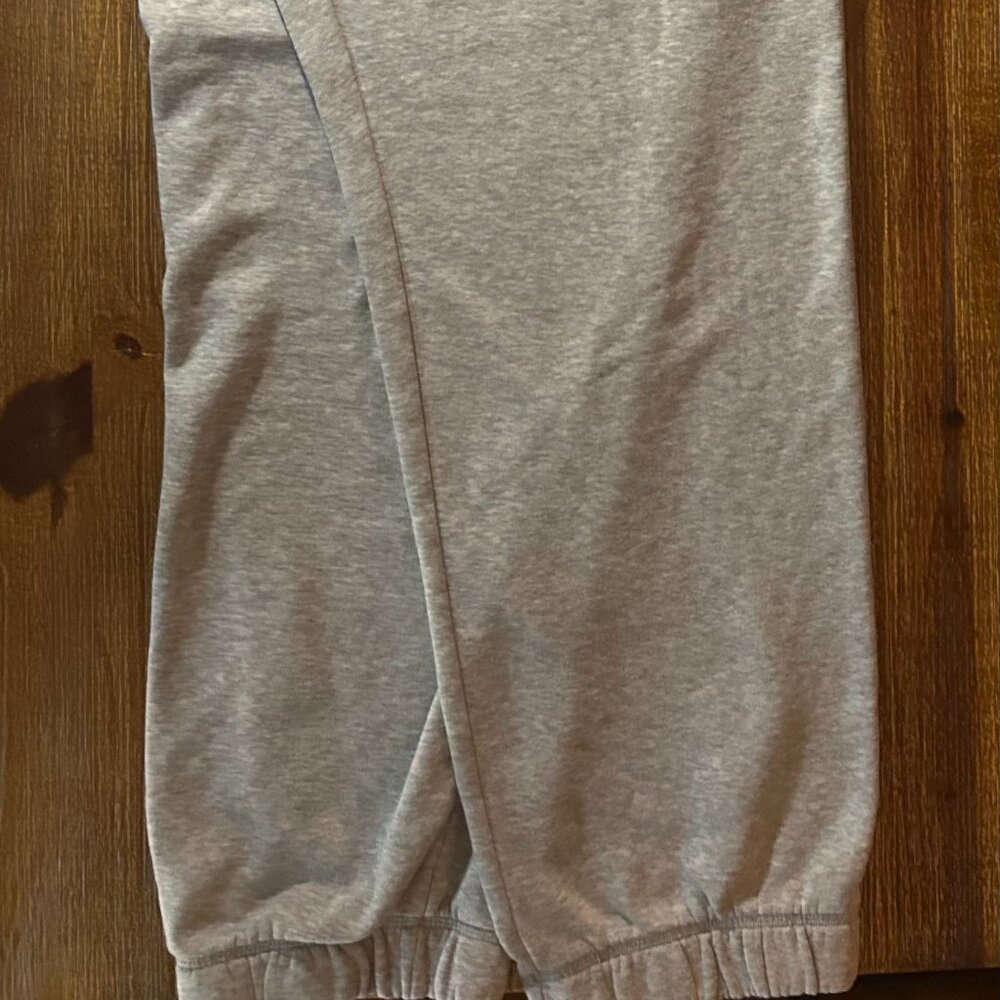 Adidas Originals Sweatpants 2XL – Grey, Trefoil Logo, “03” Graphic, Joggers - Picture 2 of 7